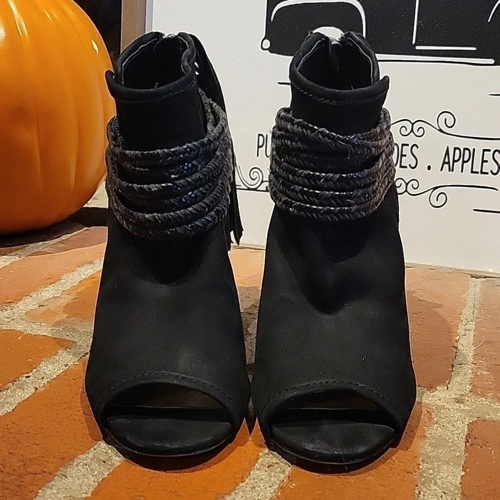 BCBGeneration open toe fringe black 3 1/2 in heel ankle boots with braid details